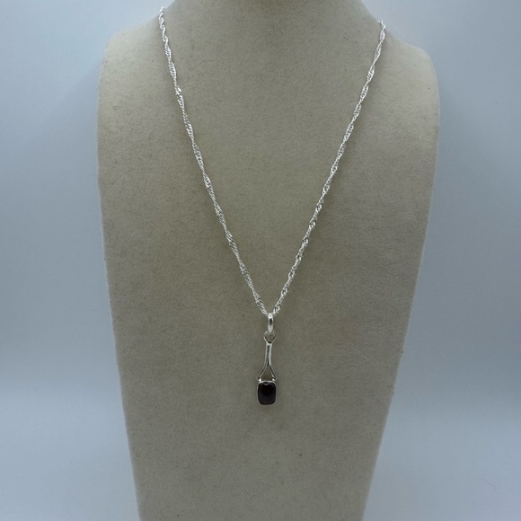 Silver and Garnet Pendant on Silver Twisted Chain - Picture 6 of 11
